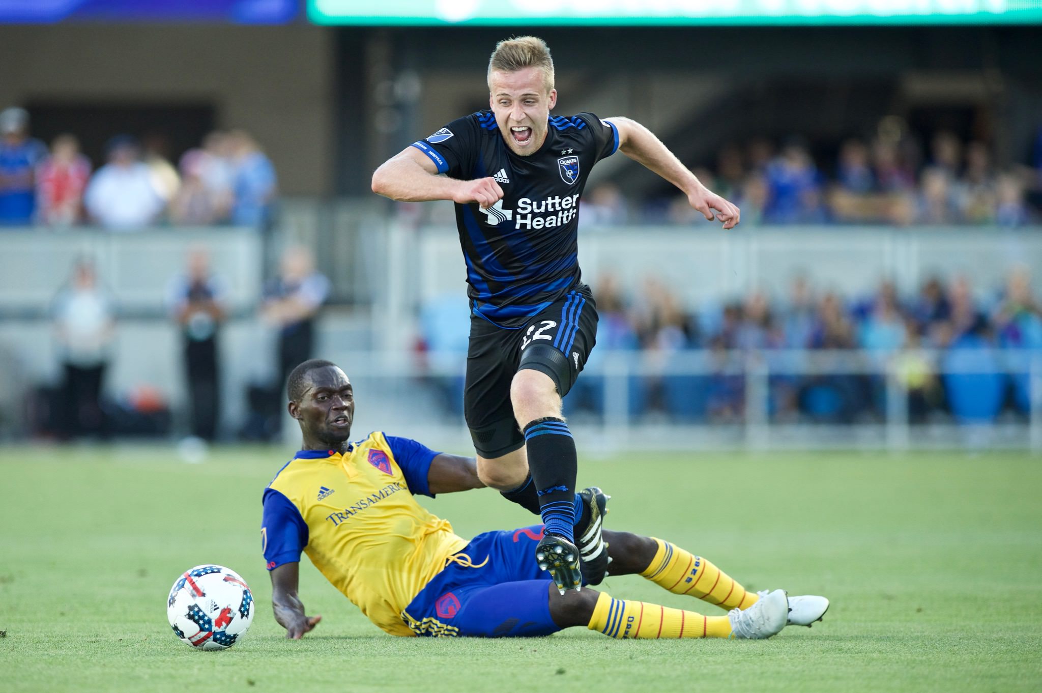 步扩大领先 步扩大领先